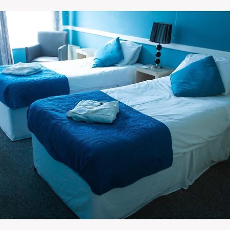 The George Hotel, Dereham Bagian luar foto