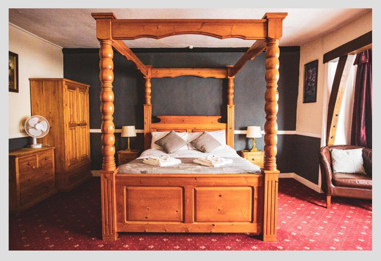 The George Hotel, Dereham Bagian luar foto